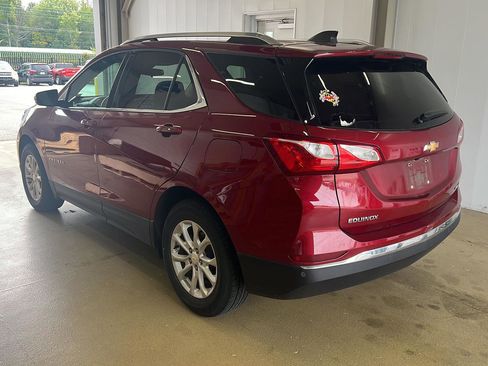Used 2018 Chevrolet Equinox LT w/ Sun & Infotainment Package image 2
