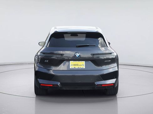 Used 2022 BMW iX xDrive50 w/ Premium Package AWD/4WD image 7