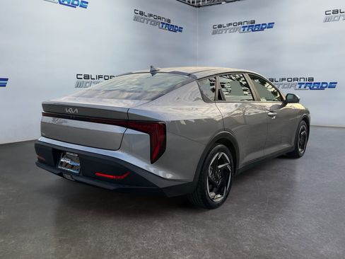Used 2025 Kia K4 EX image 5