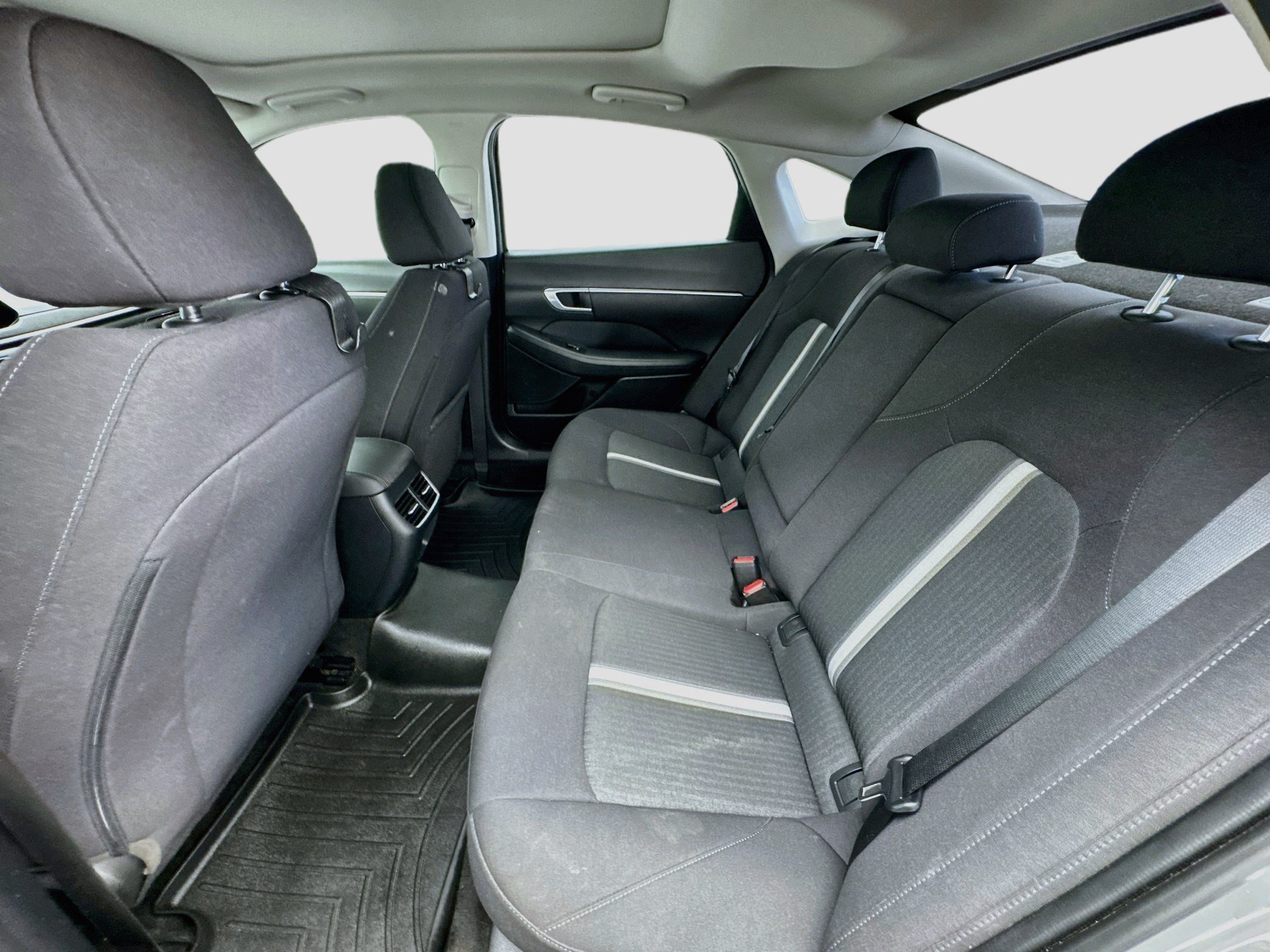 Used 2022 Hyundai Sonata SEL w/ Convenience Package FWD image 16