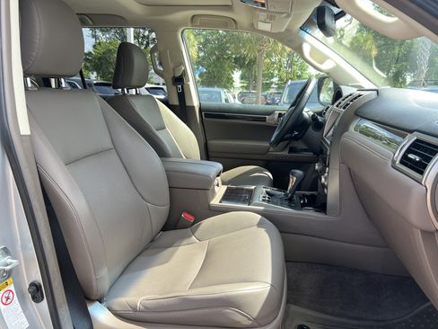 Used 2016 Lexus GX 460 w/ Navigation Package AWD/4WD image 35
