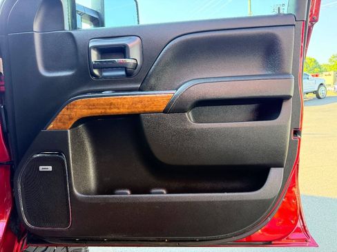 Used 2019 Chevrolet Silverado 3500 High Country w/ Duramax Plus Package AWD/4WD image 40