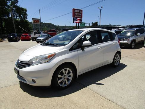 Used 2014 Nissan Versa Note SV w/ SL Package FWD image 1