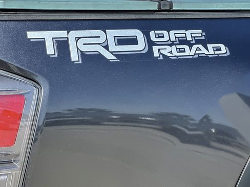 Certified 2022 Toyota Tacoma TRD Off-Road w/ TRD Premium Off Road Package image 26