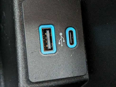 Certified 2024 Ford Edge SEL w/ Convenience Package image 27