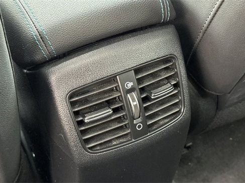 Used 2022 Kia Niro EX Premium image 40