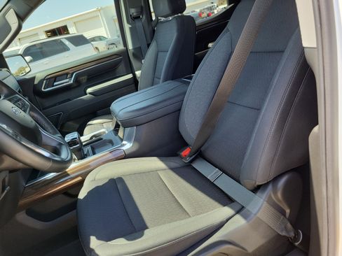 Used 2024 Chevrolet Silverado 1500 LT Trail Boss w/ Convenience Package II image 15