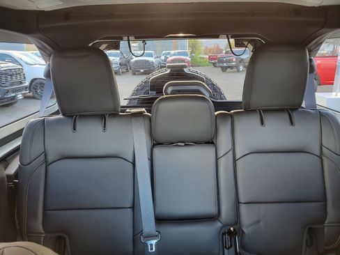 New 2025 Jeep Wrangler Unlimited Rubicon 392 image 21