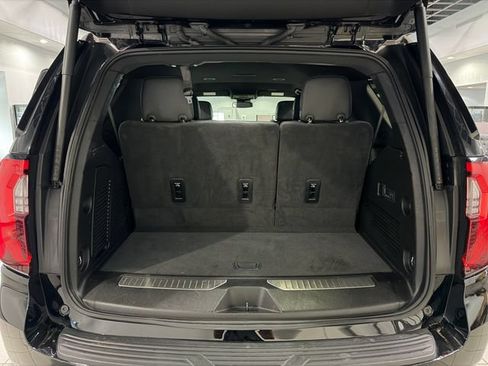 Used 2025 GMC Yukon Denali AWD/4WD image 12
