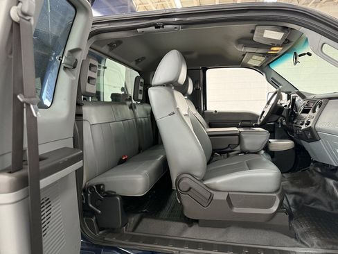 Used 2011 Ford F550 4x4 SuperCab Super Duty w/ PWR Equipment Group image 47