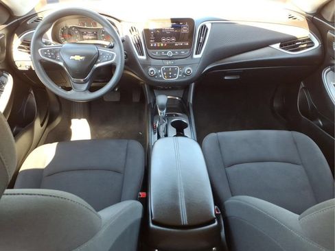 Used 2024 Chevrolet Malibu LT FWD image 17