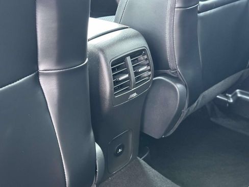 Used 2025 Ford Escape ST-Line w/ Tech Pack #1 AWD/4WD image 25