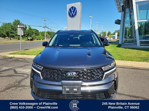 Used 2021 Kia Sorento S FWD image 2