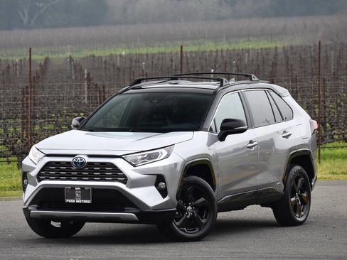 Used 2021 Toyota RAV4 XSE image 7