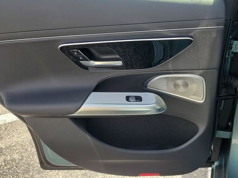 Used 2024 Mercedes-Benz E 350 4MATIC Sedan image 12