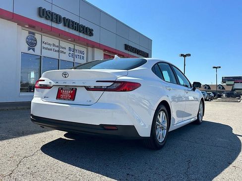 Certified 2025 Toyota Camry LE image 5