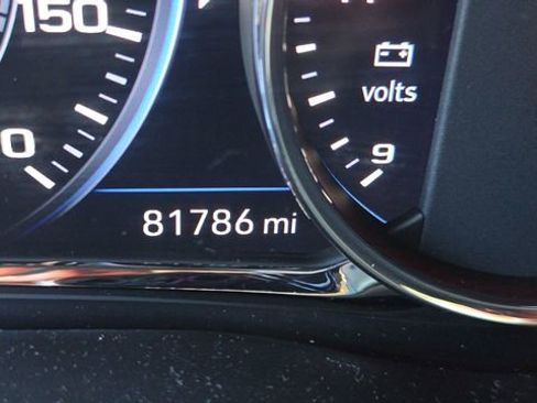 Used 2023 GMC Acadia Denali w/ Denali Technology Package image 13