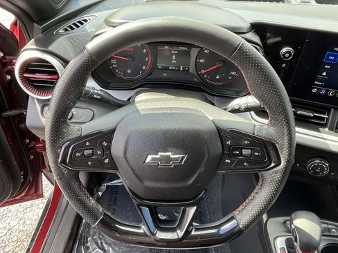 Certified 2024 Chevrolet Trax RS image 12