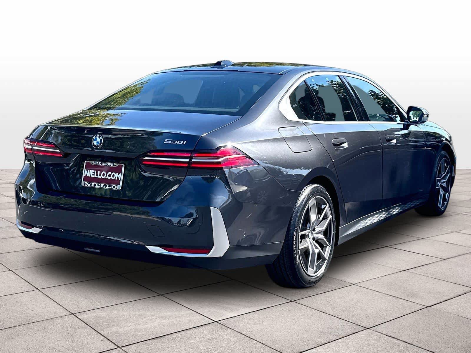 Used 2026 BMW 530i RWD image 8