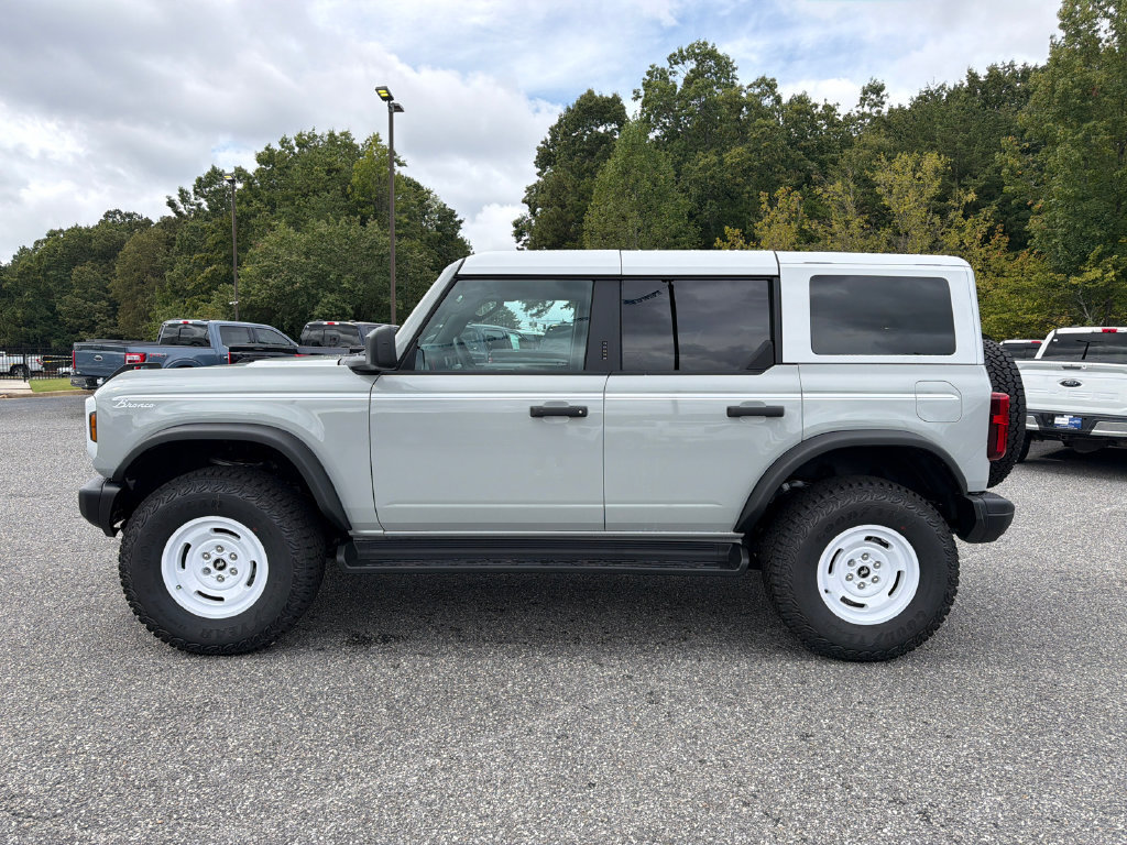 New 2026 Ford Bronco Heritage Edition AWD/4WD image 4