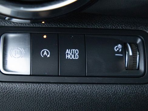 Used 2025 Chevrolet Equinox LT w/ Safety and Technology Package FWD image 23
