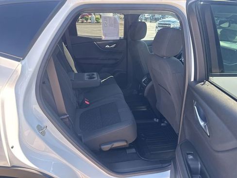 Used 2022 Chevrolet Blazer LT FWD image 34