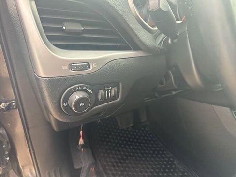 Used 2015 Jeep Cherokee Trailhawk w/ Leather Interior Group AWD/4WD image 21