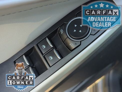 Used 2021 Ford Explorer XLT w/ Equipment Group 202A image 15