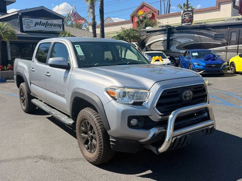 Used 2019 Toyota Tacoma SR5 image 1