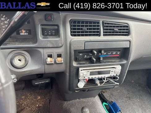 Used 1995 Toyota T100 SR5 AWD/4WD image 12