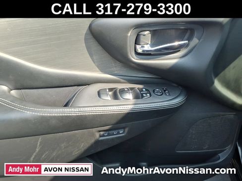 Used 2016 Nissan Murano SV AWD/4WD image 14