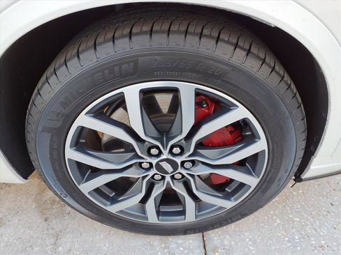 Used 2022 Cadillac XT6 Sport w/ Technology Package image 7