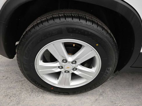 Used 2019 Chevrolet Trax LT w/ LT Convenience Package FWD image 27