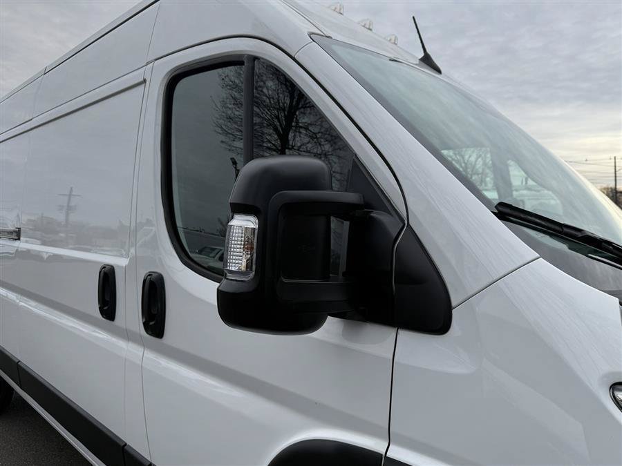 Used 2025 RAM ProMaster 2500 w/ Convenience Group FWD image 46