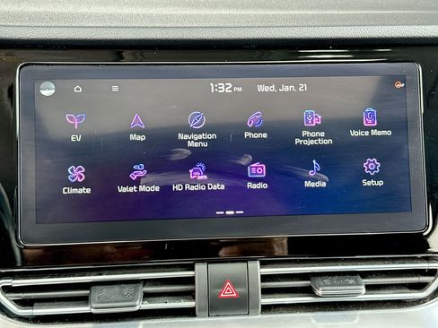 Used 2022 Kia Niro EX Premium w/ Cold Weather Package image 25