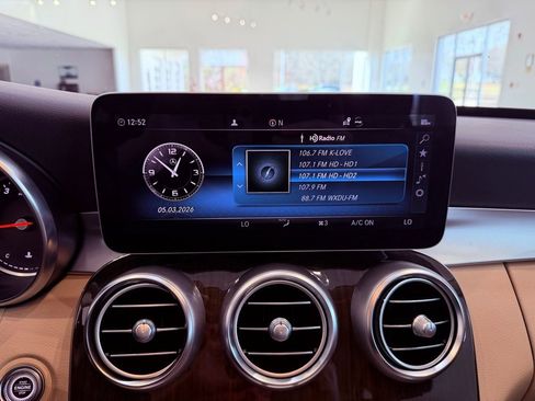 Used 2019 Mercedes-Benz C 300 Sedan image 22