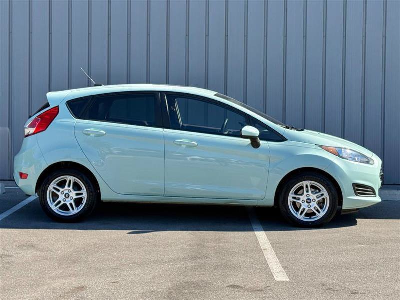 Used 2018 Ford Fiesta SE FWD image 4