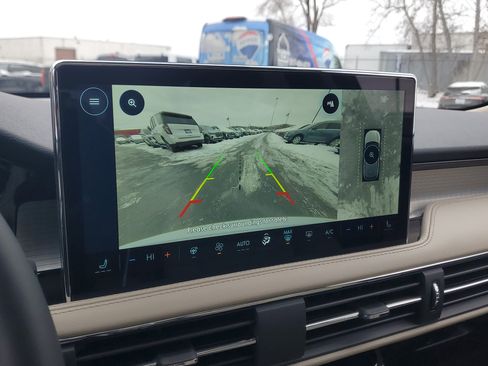 New 2026 Lincoln Corsair Premiere image 21