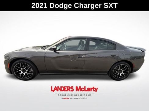 Used 2021 Dodge Charger SXT w/ Plus Group RWD image 3