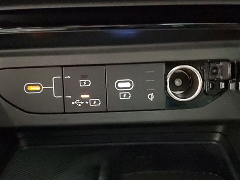 Used 2025 Kia K5 GT-Line w/ GT-Line Premium Package image 9