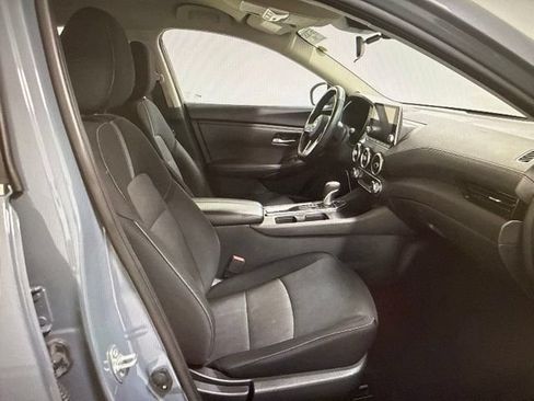 Used 2025 Nissan Sentra SV w/ All-Weather Package FWD image 17