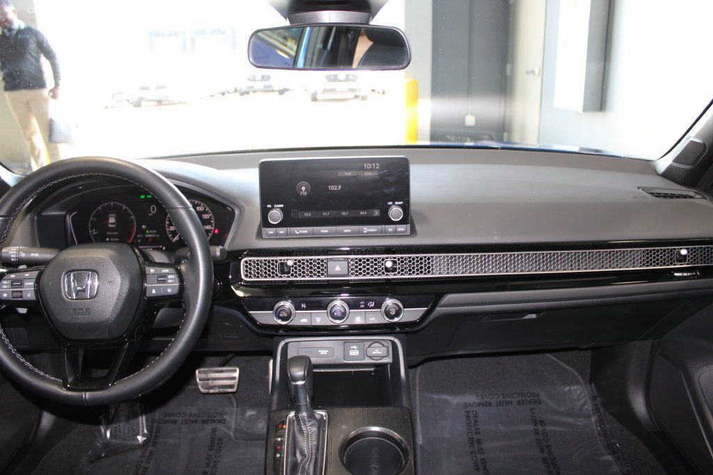Used 2023 Honda Civic Sport image 14