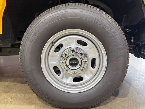 Used 2025 Ford F250 XLT w/ 360-Degree Camera Package image 34