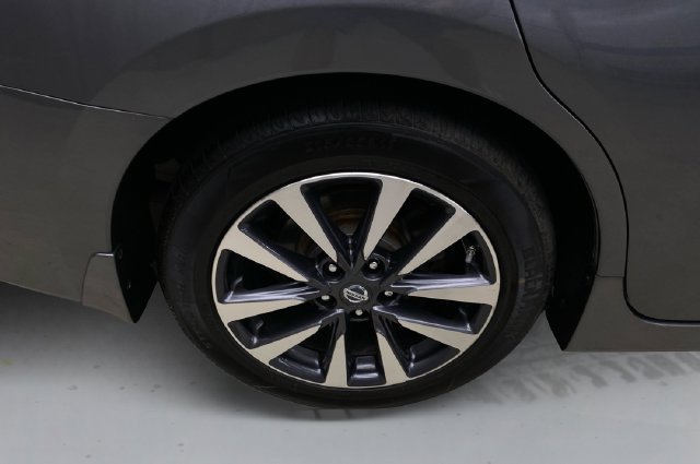 Used 2017 Nissan Altima 2.5 SV FWD image 17