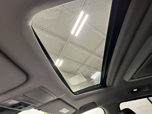 Used 2019 Honda Odyssey EX-L image 32