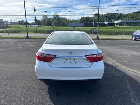 Used 2016 Toyota Camry LE FWD image 7