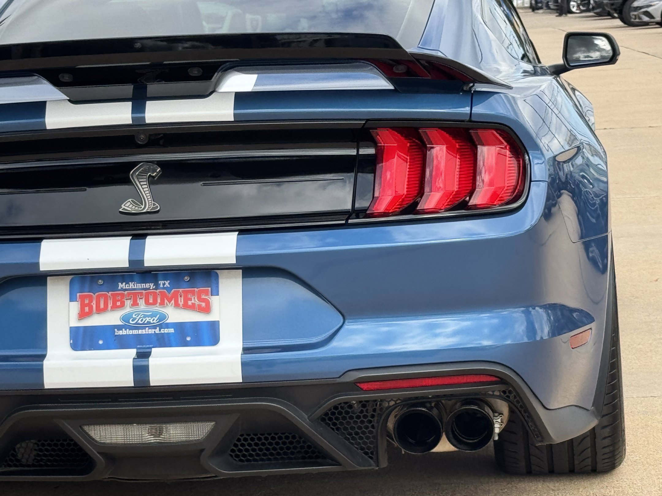 Used 2020 Ford Mustang Shelby GT500 w/ Technology Package RWD image 9