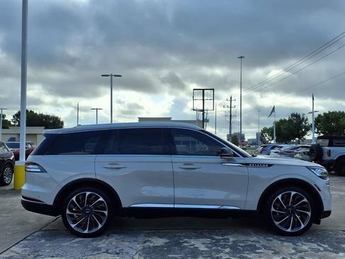 Certified 2023 Lincoln Aviator Reserve w/ Equipment Group 201A RWD image 21