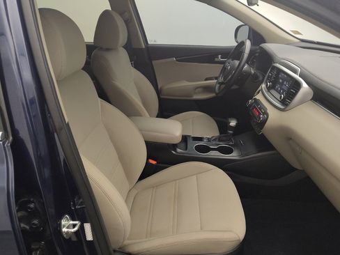 Used 2020 Kia Sorento S FWD image 21