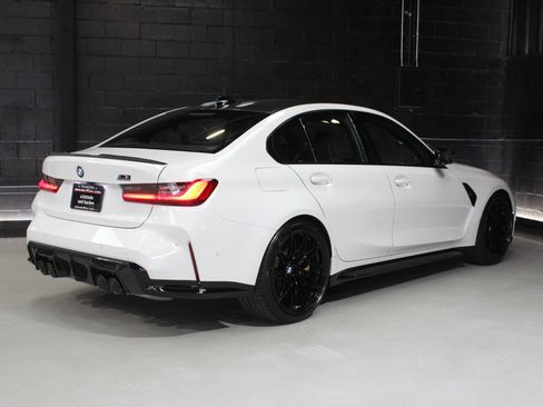Used 2022 BMW M3 Competition w/ M Carbon Exterior Package image 20